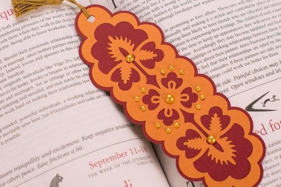 The Art Nouveau Bookmark: A Timeless Paper Craft
